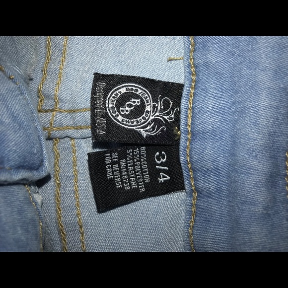 Ripped light washed jeans - Picture 3 of 6